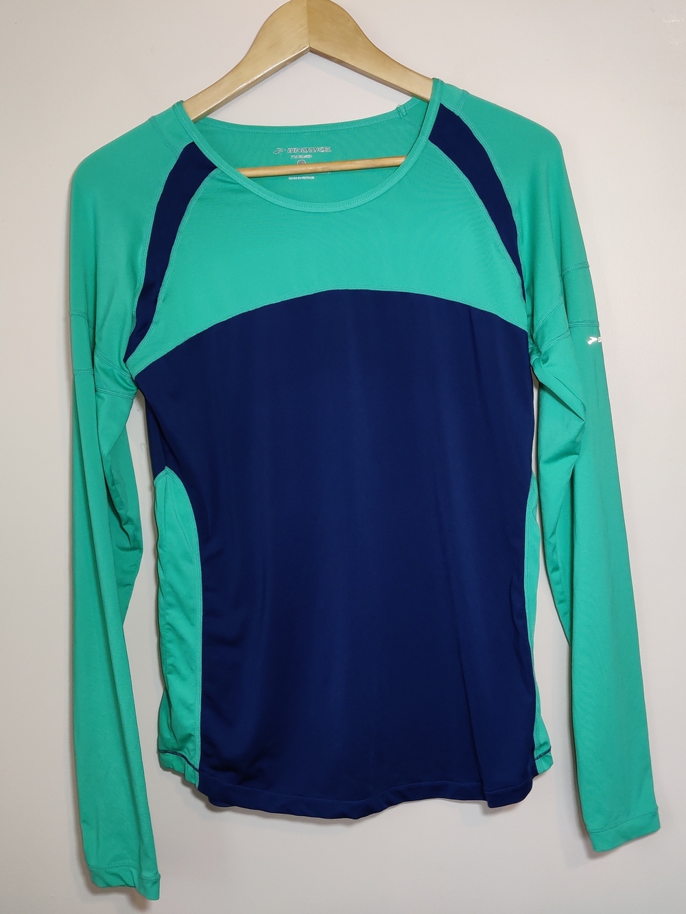 Brooks Equilibrium Technology Green Blue Running Shirt Top Women’s Size L Large